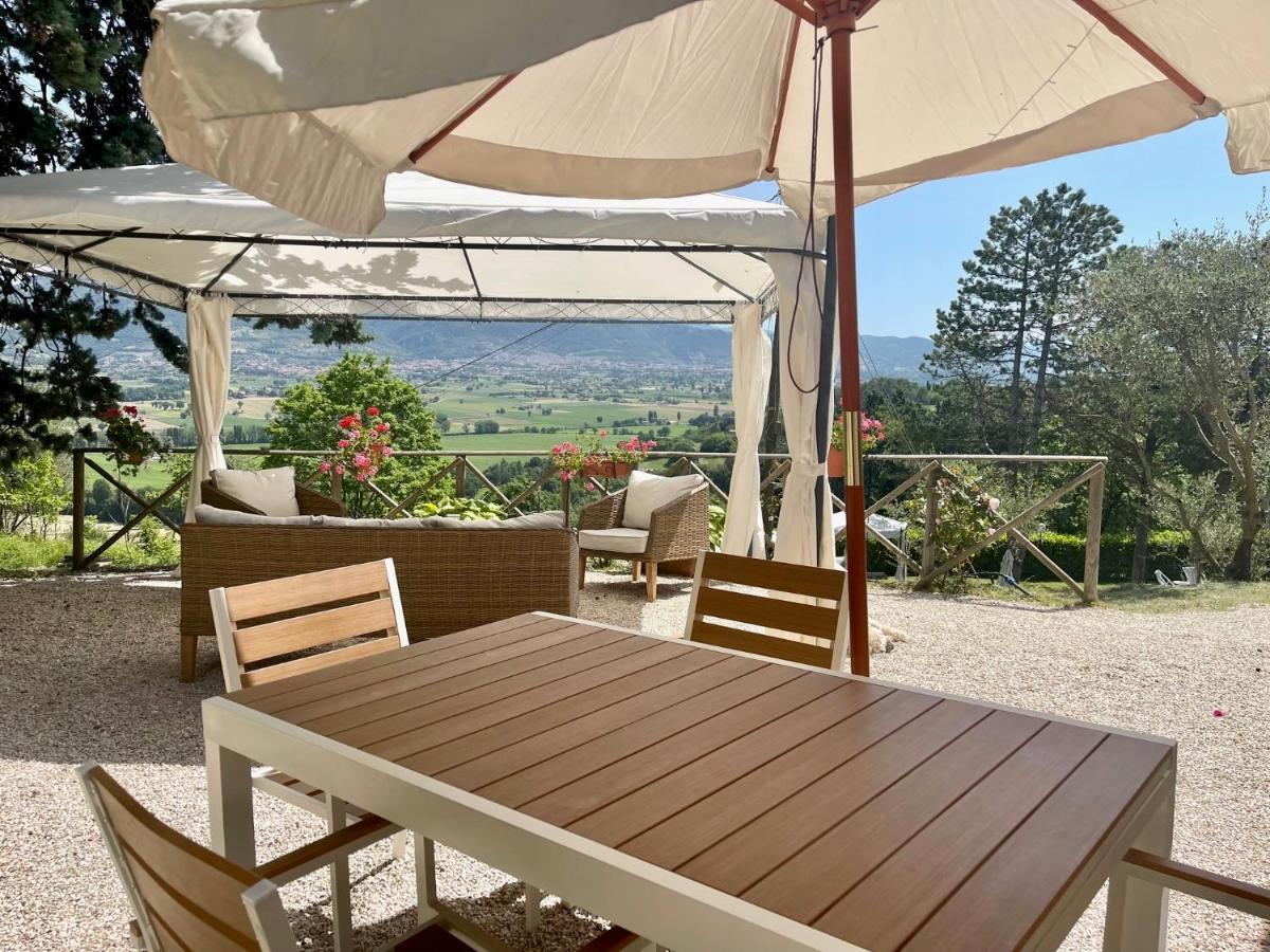 La Panoramica Gubbio - Maison De Charme - Casette E Appartamenti Self Catering Per Vacanze Meravigliose! Exterior foto