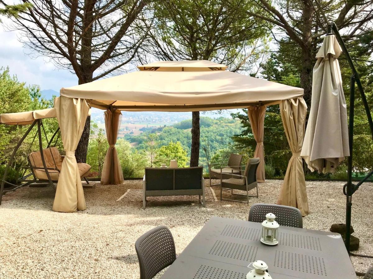 La Panoramica Gubbio - Maison De Charme - Casette E Appartamenti Self Catering Per Vacanze Meravigliose! Exterior foto