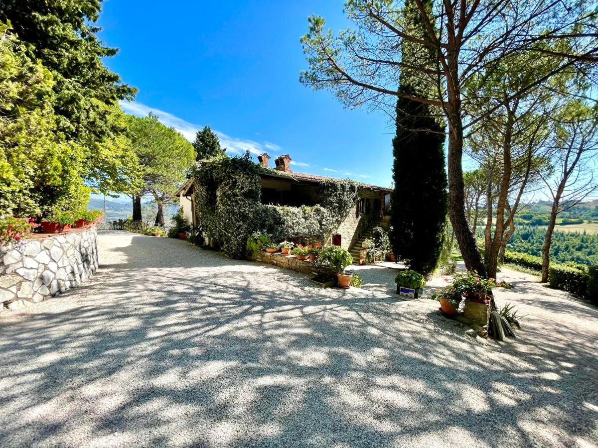 La Panoramica Gubbio - Maison De Charme - Casette E Appartamenti Self Catering Per Vacanze Meravigliose! Exterior foto