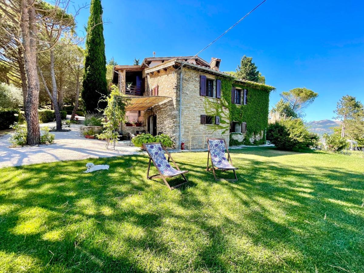La Panoramica Gubbio - Maison De Charme - Casette E Appartamenti Self Catering Per Vacanze Meravigliose! Exterior foto