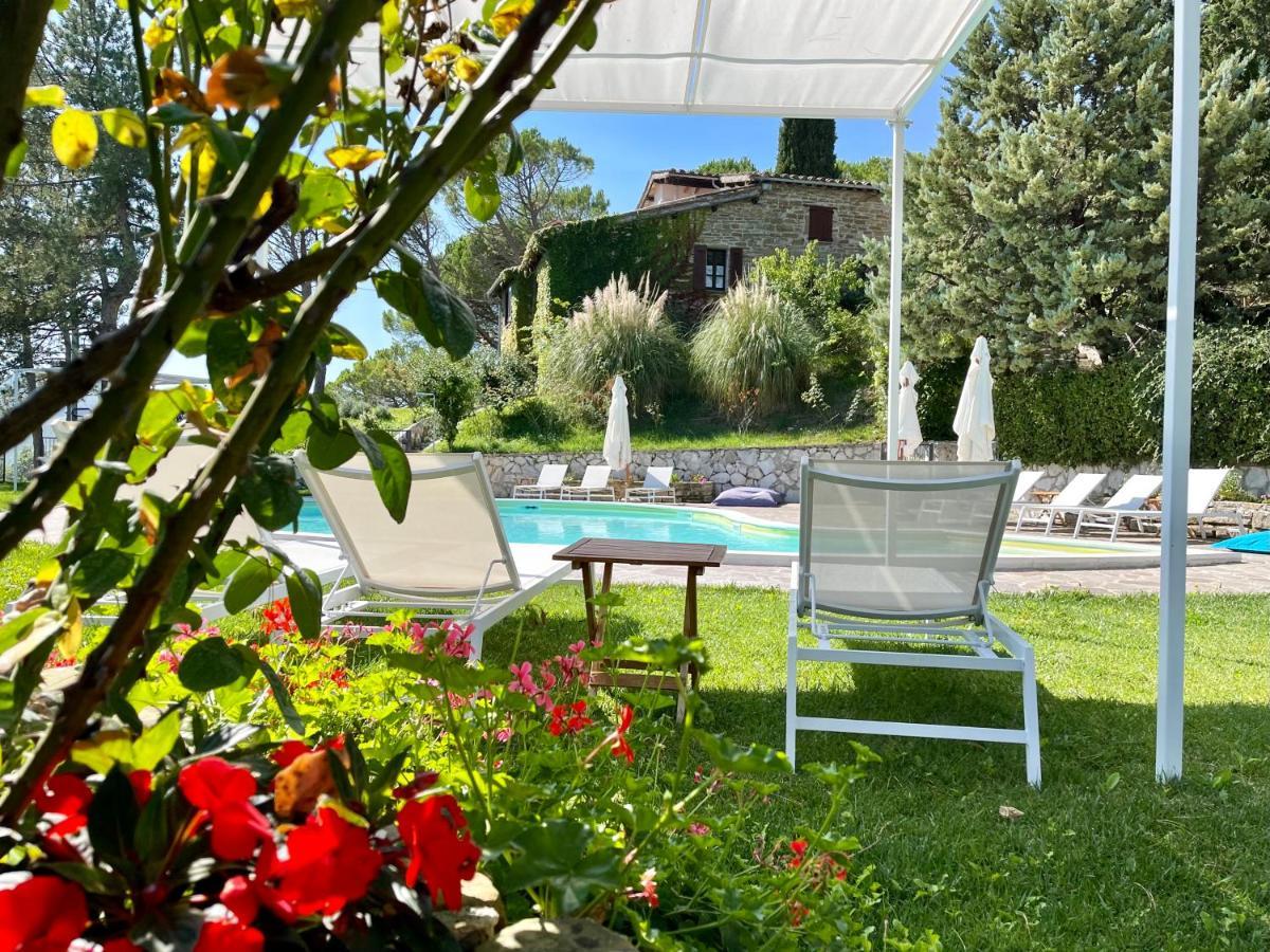 La Panoramica Gubbio - Maison De Charme - Casette E Appartamenti Self Catering Per Vacanze Meravigliose! Exterior foto